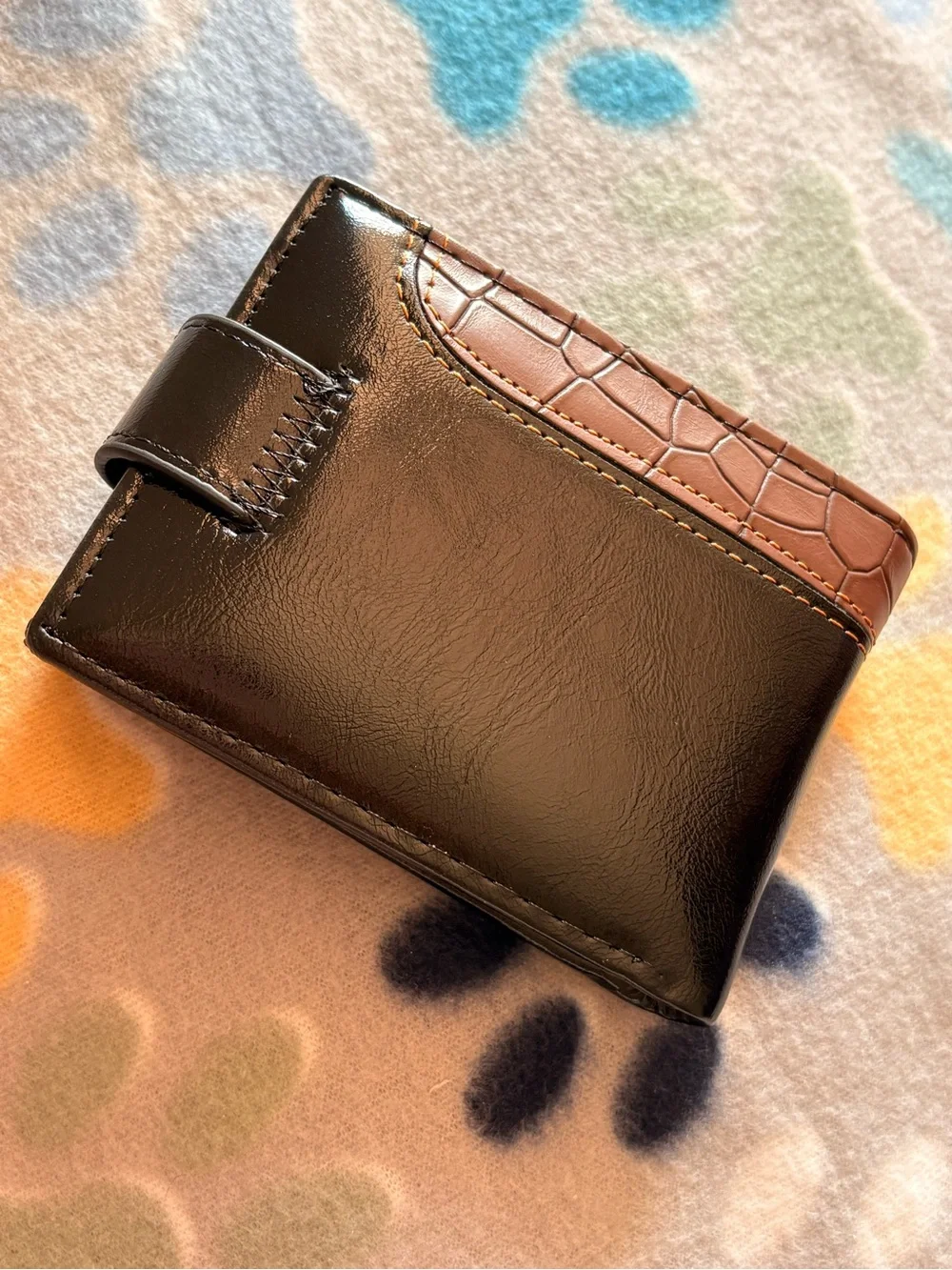 Vintage compact wallet